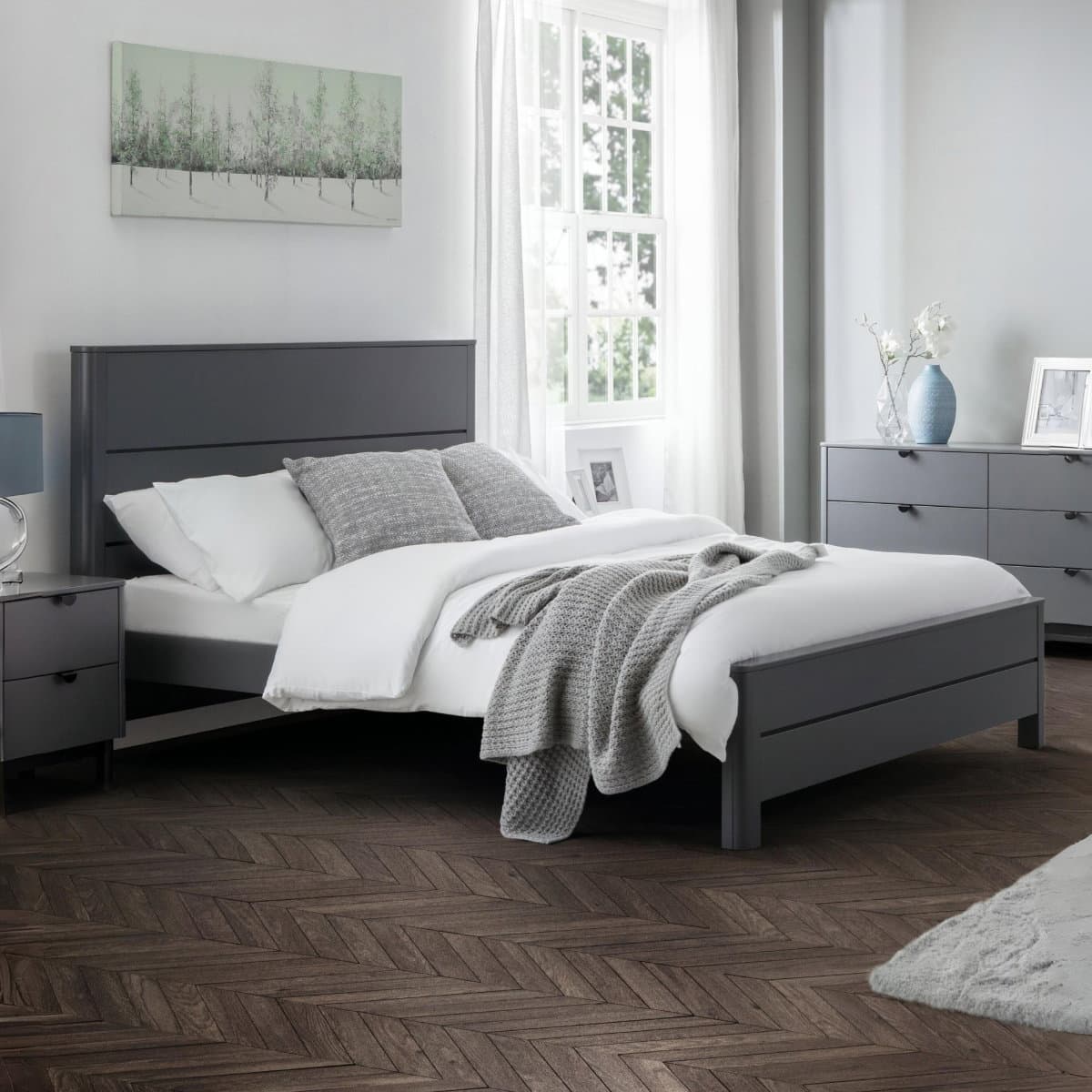 Chloe Bed