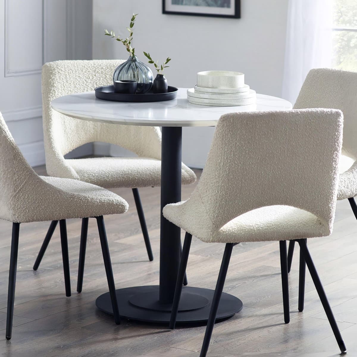 Luca Round Table