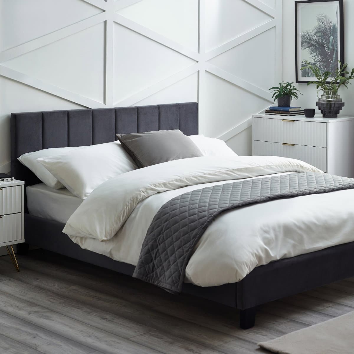 Rosa Velvet Bed in a Box