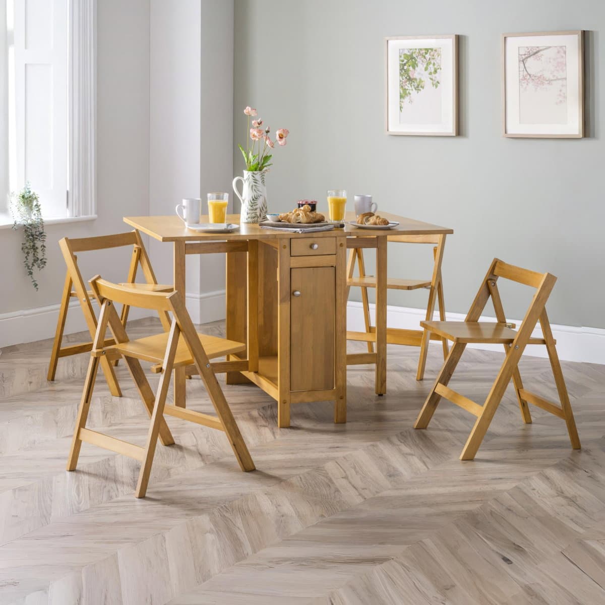 Savoy Dining Set