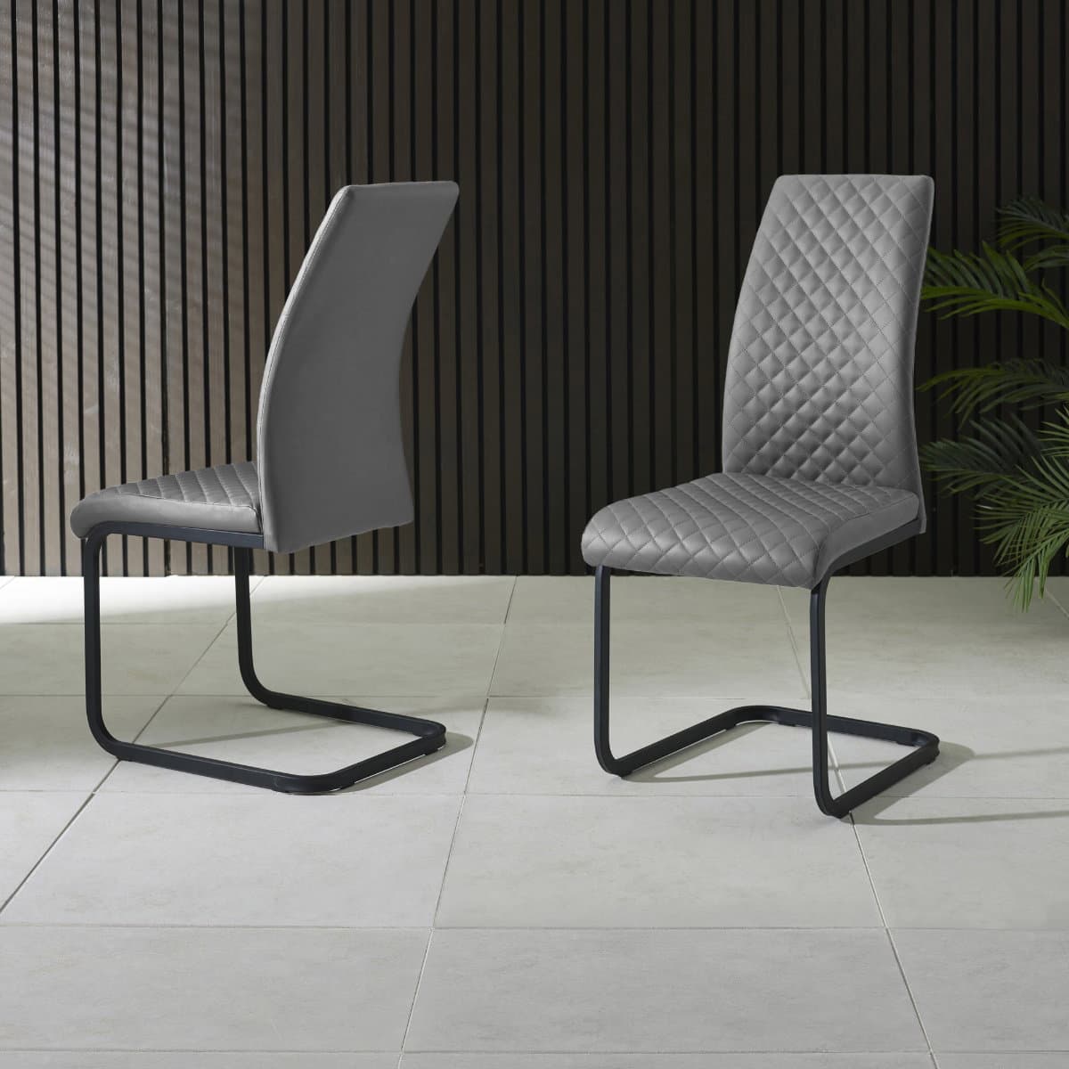 Set of 4 Xavier Cantilever Dining Chairs